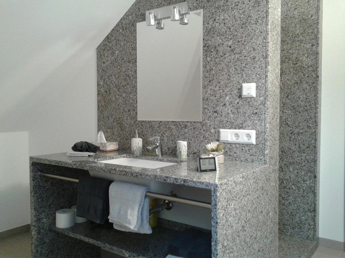 Dzt-Schwarzwaldhotel Garni Unterkirnach Room photo